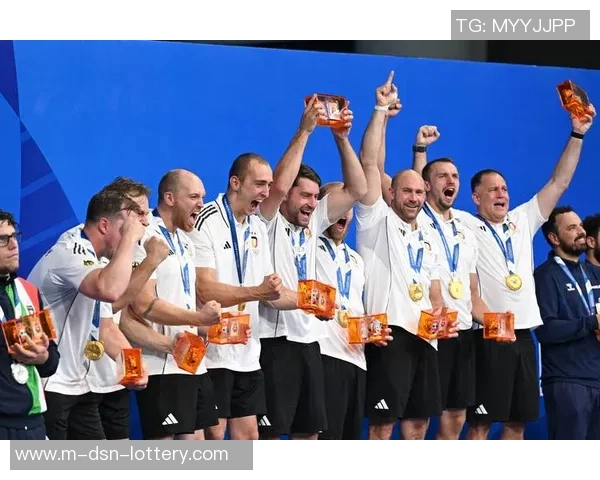 德国男子足球队的崛起与挑战解析及未来发展展望